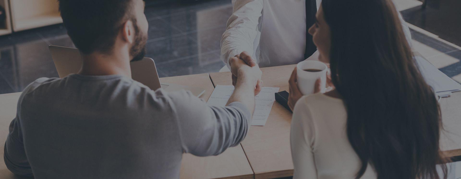 Duas décadas de serviço imobiliário!